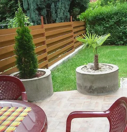 Konukevi Palma Apartmanhaz 3*