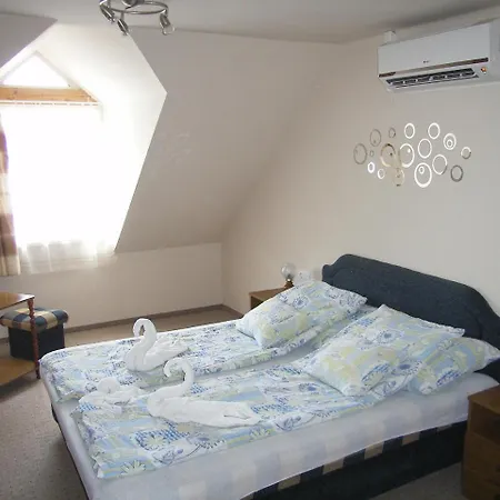 Palma Apartmanhaz Konukevi 3*