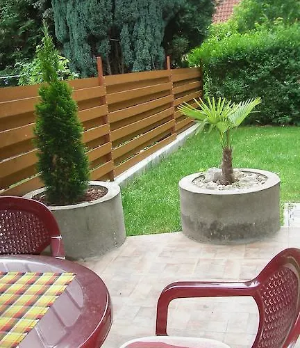 Πανσιόν Palma Apartmanhaz 3*